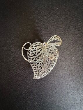 Vintage Silver Filigree Leaf Brooch